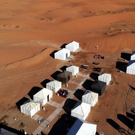 La Vallee Des Dunes - Auberge, Bivouacs Et Excursions Merzouga Exterior photo