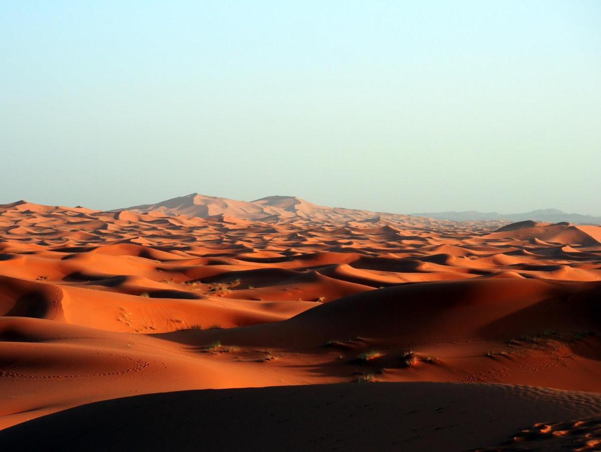 La Vallee Des Dunes - Auberge, Bivouacs Et Excursions Merzouga Exterior photo