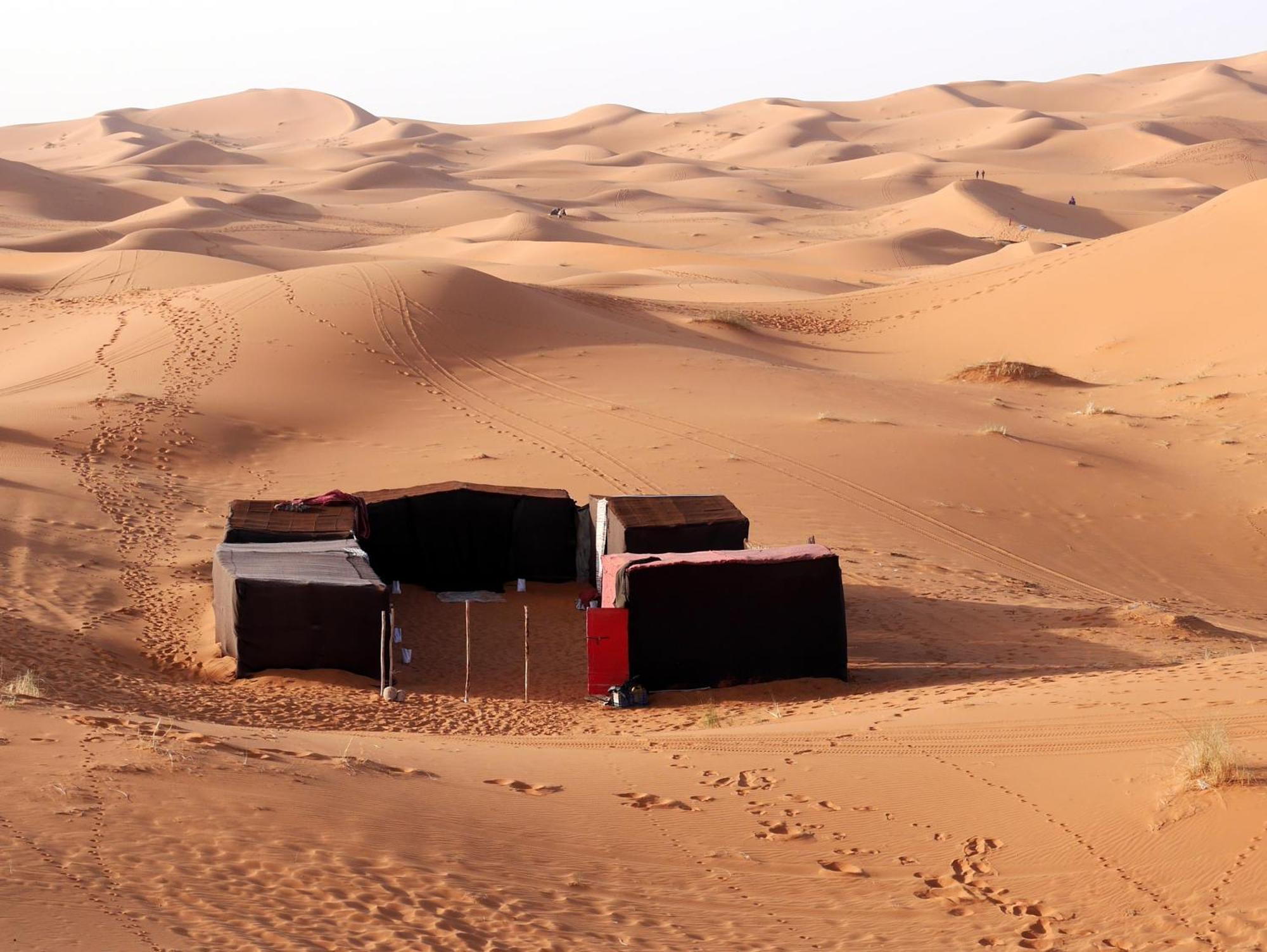 La Vallee Des Dunes - Auberge, Bivouacs Et Excursions Merzouga Exterior photo