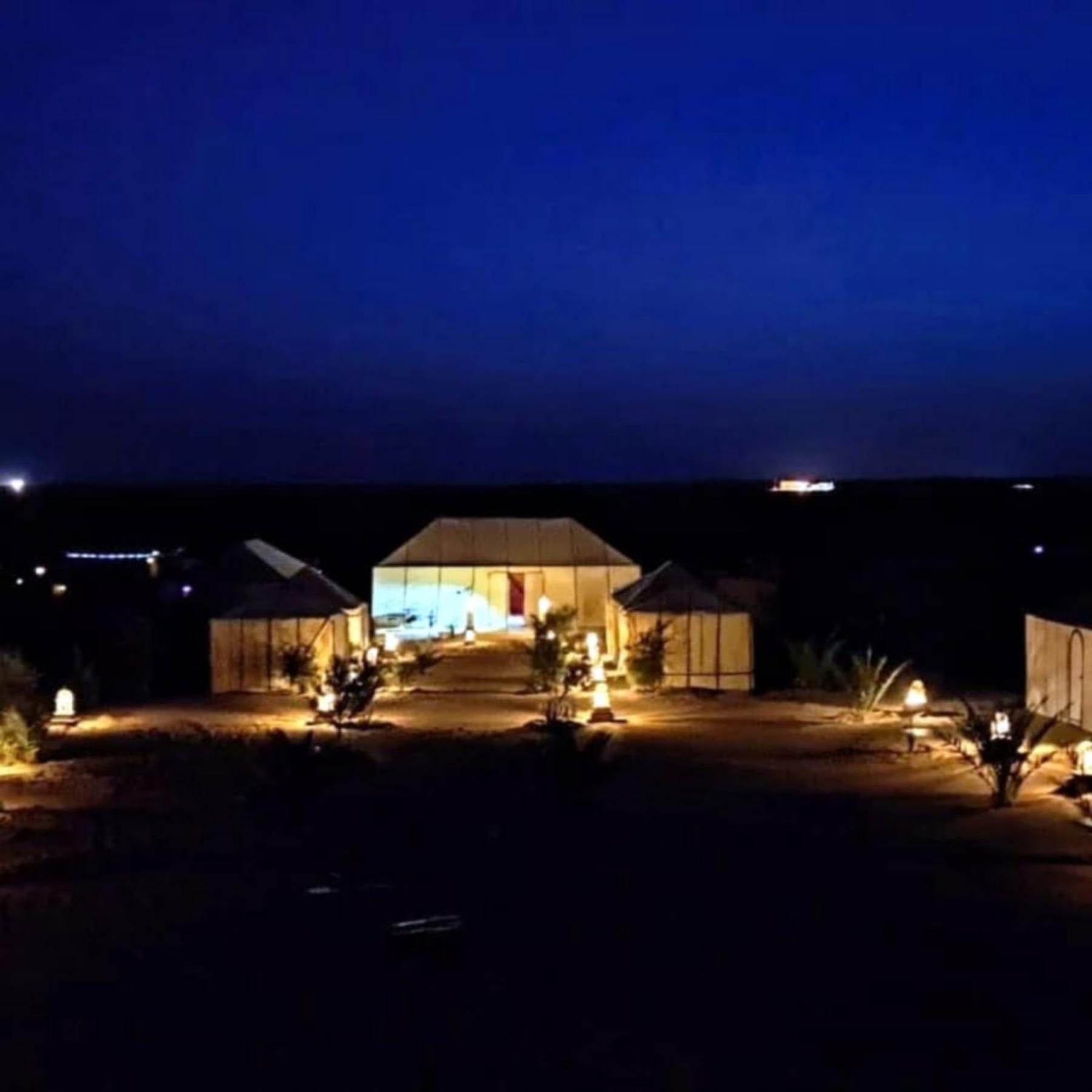 La Vallee Des Dunes - Auberge, Bivouacs Et Excursions Merzouga Exterior photo