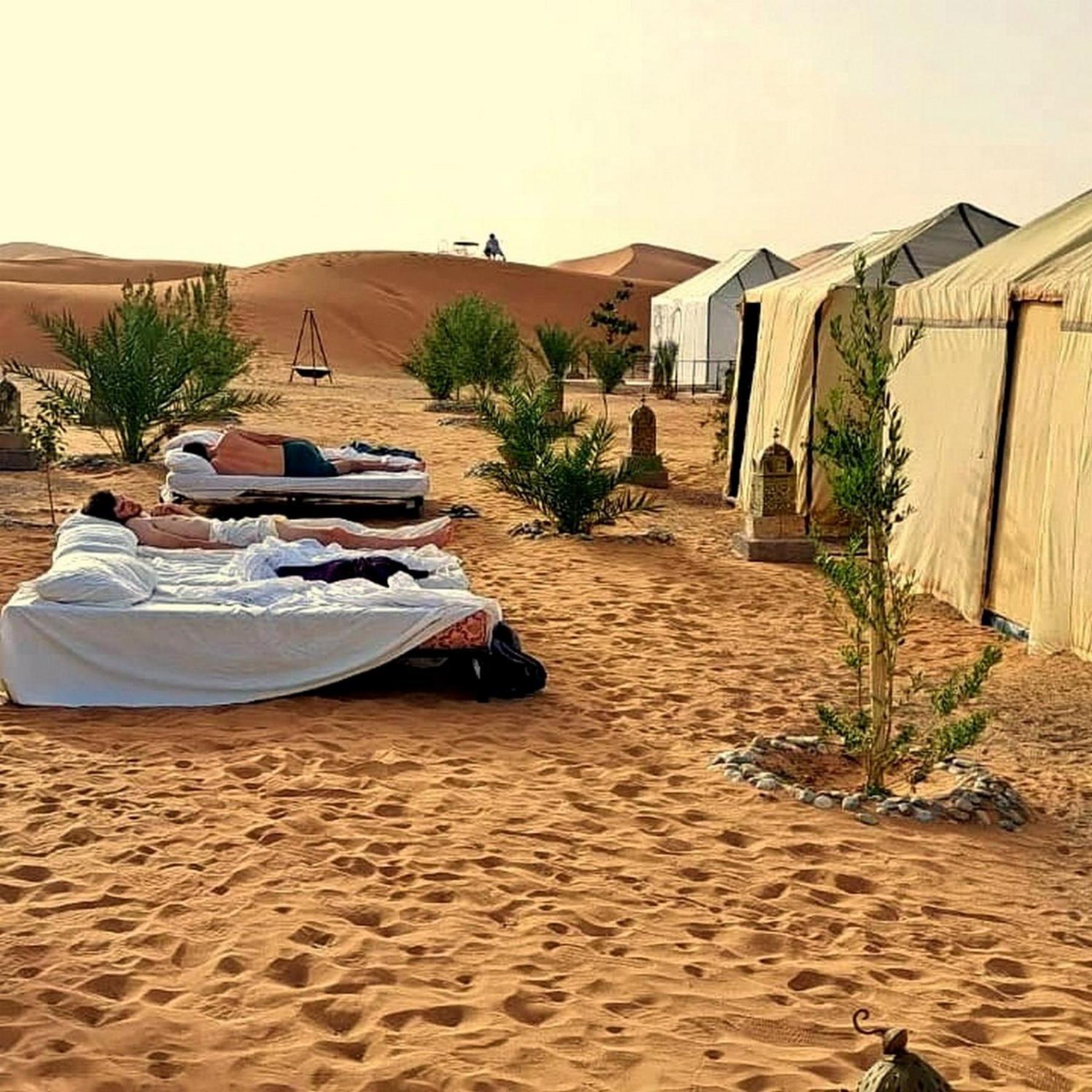 La Vallee Des Dunes - Auberge, Bivouacs Et Excursions Merzouga Exterior photo