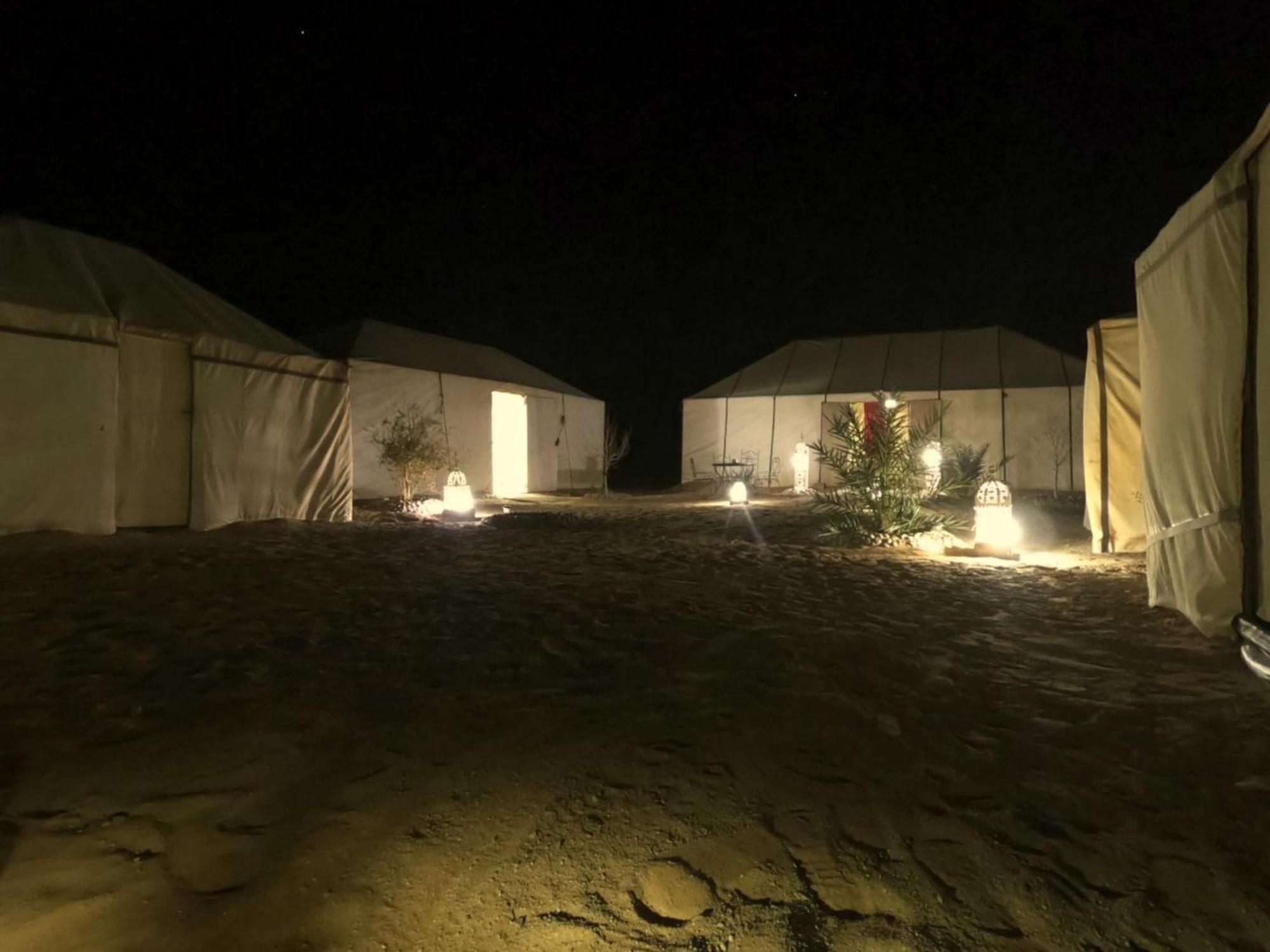 La Vallee Des Dunes - Auberge, Bivouacs Et Excursions Merzouga Exterior photo
