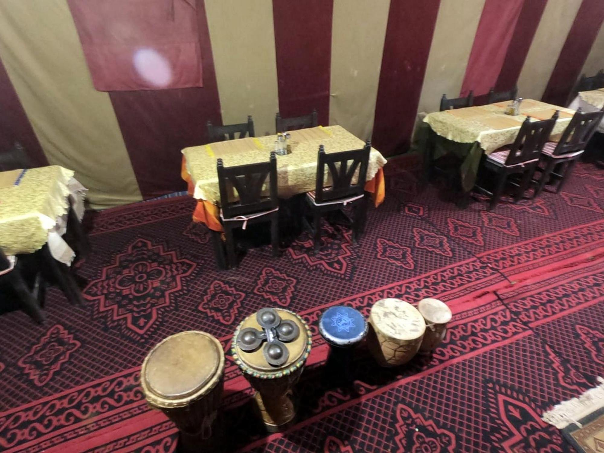La Vallee Des Dunes - Auberge, Bivouacs Et Excursions Merzouga Room photo