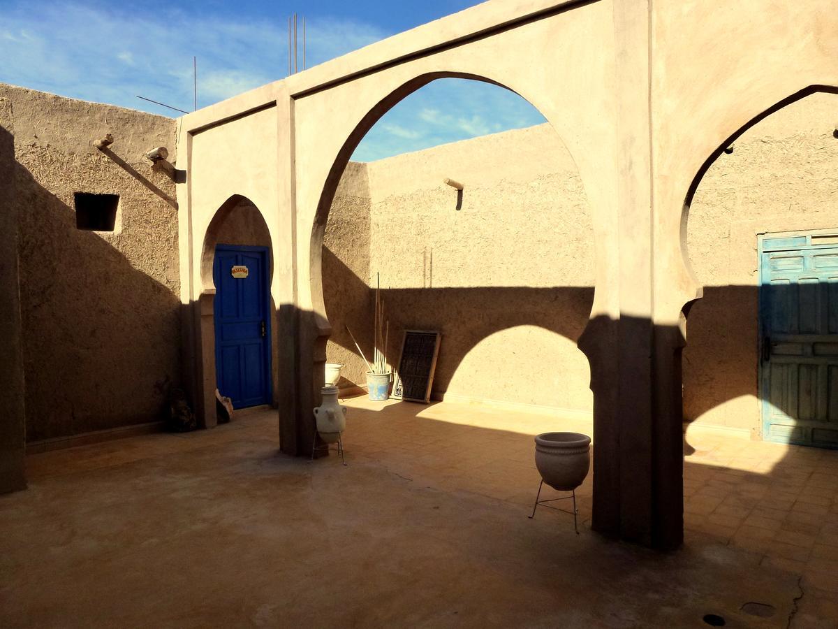 La Vallee Des Dunes - Auberge, Bivouacs Et Excursions Merzouga Exterior photo