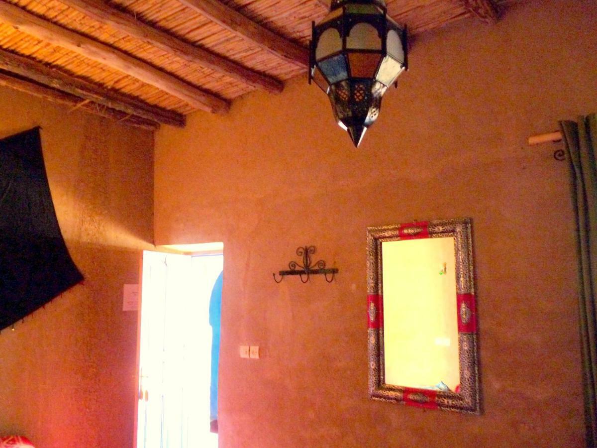 La Vallee Des Dunes - Auberge, Bivouacs Et Excursions Merzouga Exterior photo