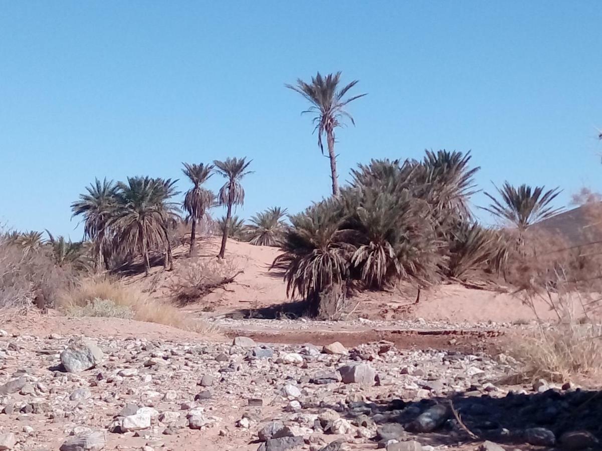 La Vallee Des Dunes - Auberge, Bivouacs Et Excursions Merzouga Exterior photo