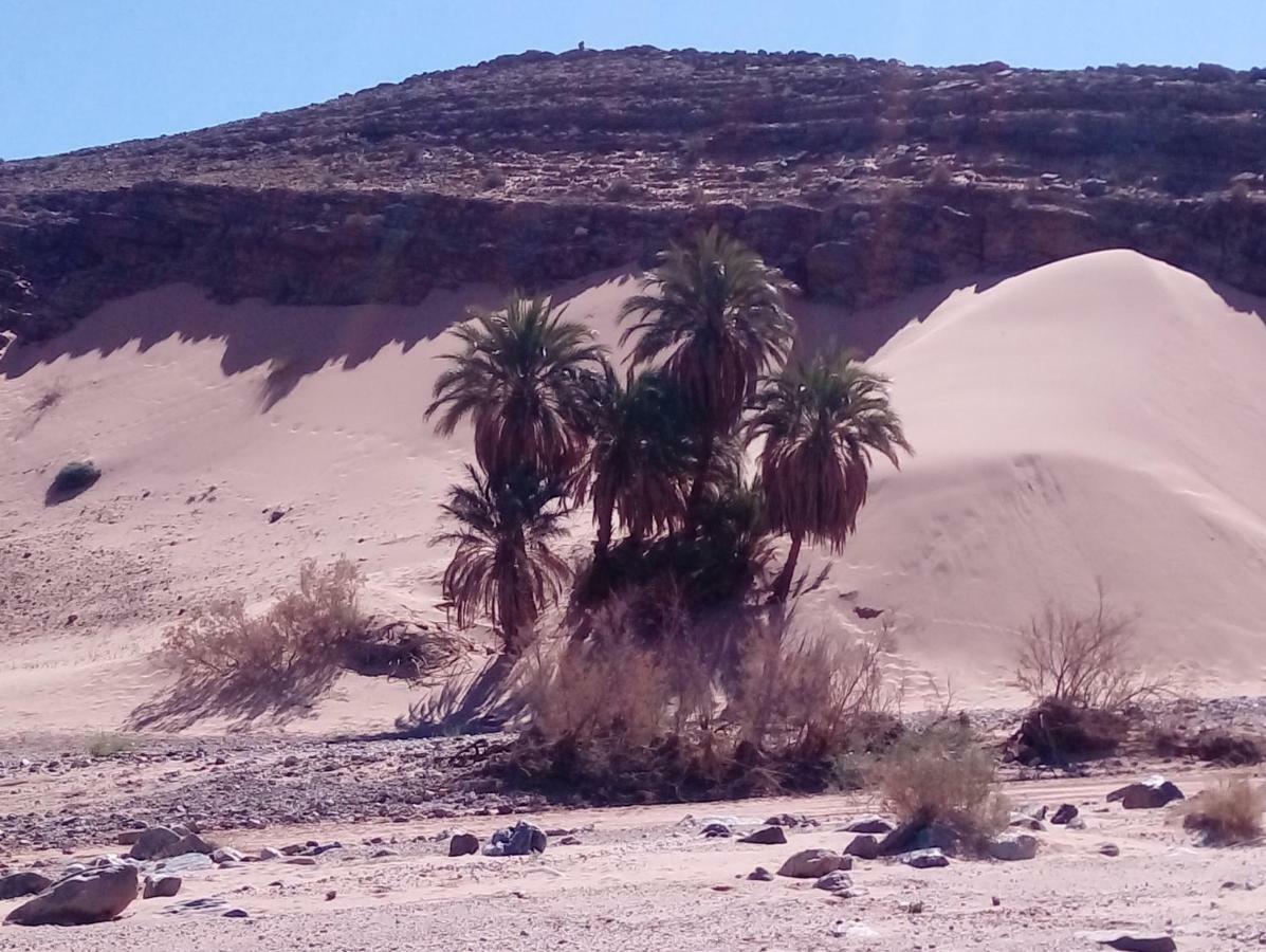 La Vallee Des Dunes - Auberge, Bivouacs Et Excursions Merzouga Exterior photo