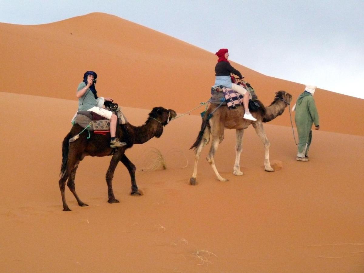 La Vallee Des Dunes - Auberge, Bivouacs Et Excursions Merzouga Exterior photo
